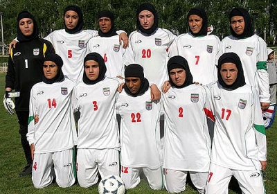 Четверо гравців жіночої футбольної збірної Ірану виявились чоловіками