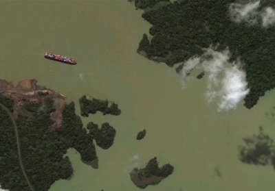 Озеро Гатун, Панамський канал. (Google, GeoEye)