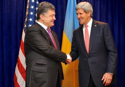 Порошенко заверил Керри, что Украина не исключает минские договоренности 