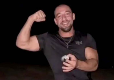 В Омані покарали двох українців за відео з черепахами у заповіднику