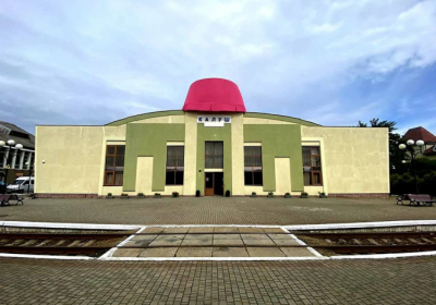 У Калуші вокзал 