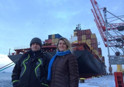 З Канади прибули 42 контейнери гумдопомоги для української армії, - фото