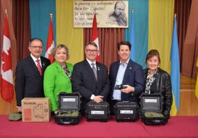 Канада відправить в Україну приладів нічного бачення на $1 млн
