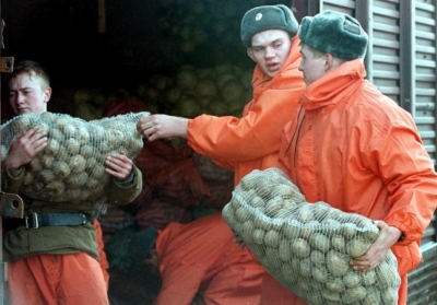 Росія є самодостатньою лише у вирощуванні картоплі, - економіст