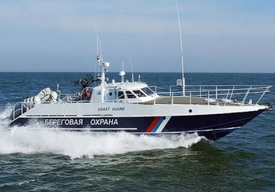 Російські прикордонники прострелили двигун катера українських рибалок в Азовському морі
