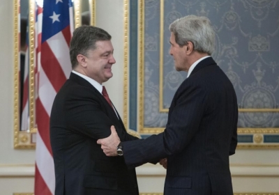 Порошенко обговорив з Керрі саміт Східного партнерства і ситуацію на Донбасі