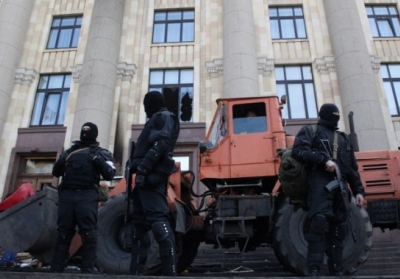 Сепаратисты в ловушке. Силовики заблокировали администрации на Востоке Украины