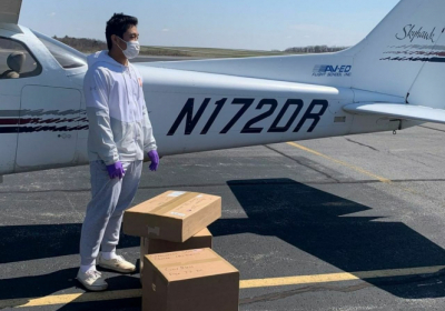 В США 16-летний студент-летчик доставляет медицинские средства для борьбы с коронавируса в отдаленных сел
