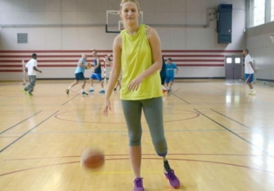 Баскетболістка з ампутованою ногою вперше зіграла в чемпіонаті Сербії