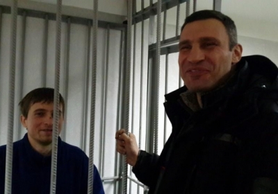 Автомайданівця Кравцова суд заарештував на два місяці, як і п'ятьох інших