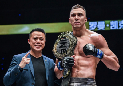 Украинец Крикля стал чемпионом мира по кикбоксингу в супертяжелом весе