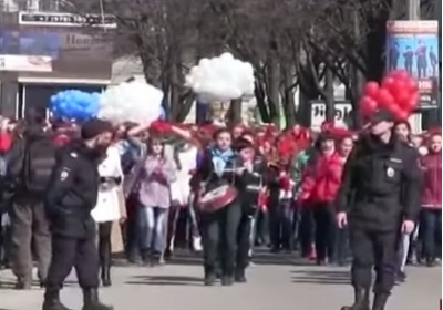 В Крыму школьников вывели на митинг в поддержку оккупационных властей, - видео