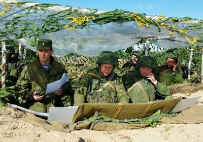 Росія зосередила на кордоні з Україною 14 батальйонно-тактичних груп, десантників і тисячу одиниць техніки