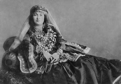 Армянская женщина. Фотограф Ф. Орден.1897 г.