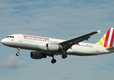Во время авиакастострофы пассажирского самолета Airbus A320 погибли 45 граждан Испании