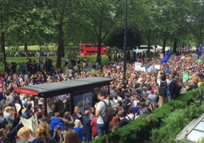 В Лондоне тысячи людей протестуют против Brexit - ВИДЕО