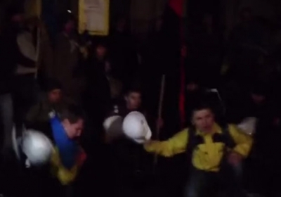 Представители диаспоры попытались захватить посольство Украины в Великобритании, – видео