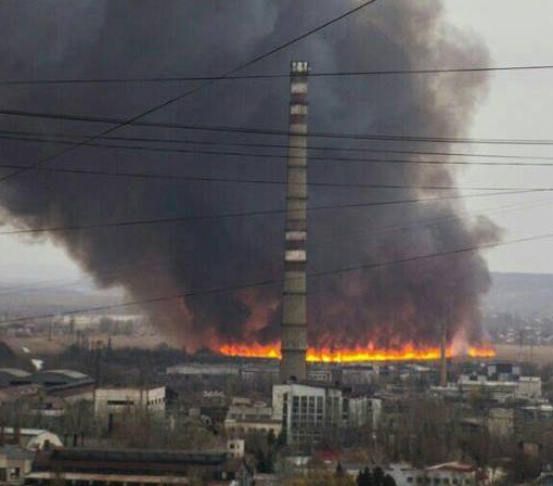 У Луганську вибухнув склад з паливом для армійської техніки, – ФОТО, ВІДЕО