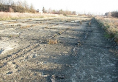 Неизвестные в Луганске разобрали взлетную полосу аэродрома 