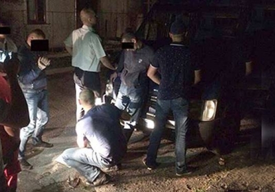 Львівського патрульного спіймали на торгівлі наркотиками