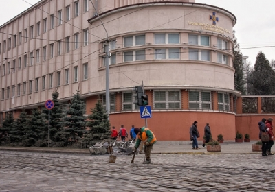 До будівлі СБУ у Львові підкинули саморобну бомбу