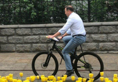Ляшко говорит, что в правительственном квартале будет ездить только на велосипеде