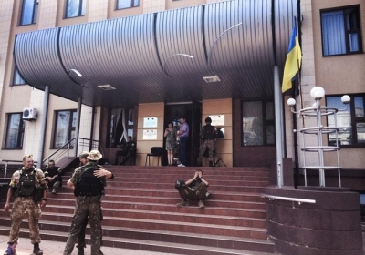 У Лисичанську терористи пограбували всі магазини, люди голодують, - відео