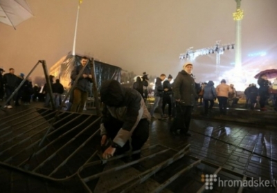 На Майдане Независимости активисты сорвали концерт и начали митинг, - ОБНОВЛЕНО
