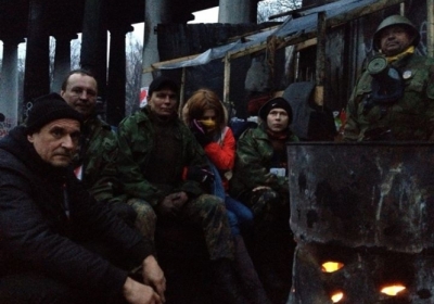 На фото: Павел (перший ліворуч) на Майдані у Києві
