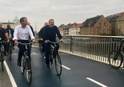 Прем’єр Данії показав Макрону Копенгаген на велосипеді