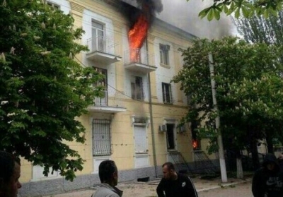 В Маріуполі згоріло відділення міліції, - фото