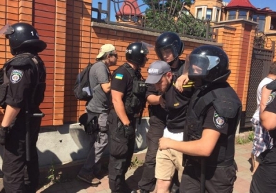 На Марші рівності у Києві двоє міліціонерів отримали поранення, є затримані, - фото
