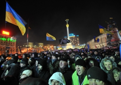 На Грушевського все спокійно, а на Майдані мітингують 8 тис людей 