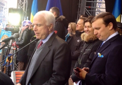 14 марта в Украину прибудет делегация сенаторов США во главе с Маккейном, - МИД