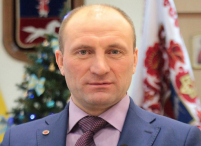 Мэр Черкасс Бондаренко, который хотел смягчить карантин и судился с Зеленским, извинился