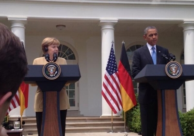 Ангела Меркель, Барак Обама. Фото: twitter.com/StefanGrobe