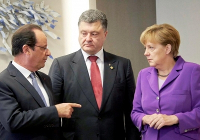 Франсуа Олланд, Петро Порошенко і Ангела Меркель. Фото: president.gov.ua