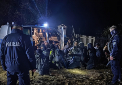 Дві групи мігрантів прорвалися з Білорусі в Польщу