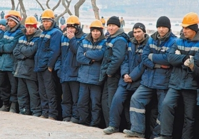 Россия пригрозила депортировать 150 тысяч нелегальных мигрантов из Украины
