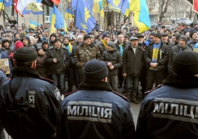 Міліція в цивільному затримала сімох київських студентів