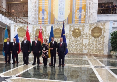 Судьба мира и Европы решается сегодня на встрече в Минске, - Порошенко