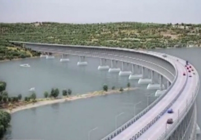 В сети появилось видео будущего моста через Керченский пролив в Россию