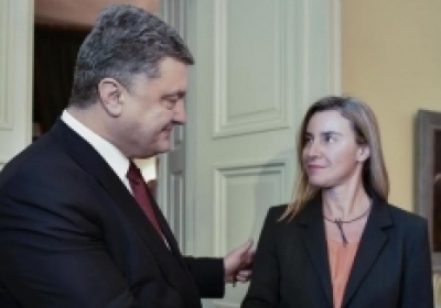 Порошенко провел телефонный разговор с Моґерини: говорили о миссии ОБСЕ и миротворцах на Донбассе