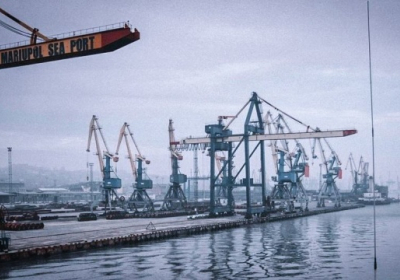 Усі три основні українські порти в Чорному морі відновили роботу – Bloomberg
