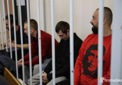 Московський суд залишив під вартою до липня чотирьох українських моряків