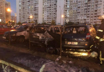 В Киеве сгорел автомобиль помощника Мосийчука