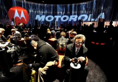 Google продал Motorola китайской компании Lenovo за четверть стоимости