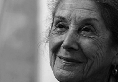 Умерла поэтесса и первый нобелевский лауреат по литературе из ЮАР