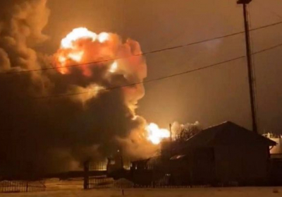 У Курській області рф у нафтобазу влучив безпілотник, виникла пожежа