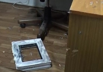 У Києві зловмисник з молотком напав на пункт обміну валют і змусив касира віддати гроші, - відео